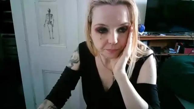 Image 6 of camille_deville Stream on Chaturbate on 11 months ago