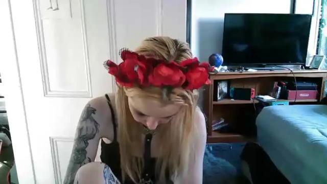 Image 11 of camille_deville Stream on Chaturbate on 16 months ago