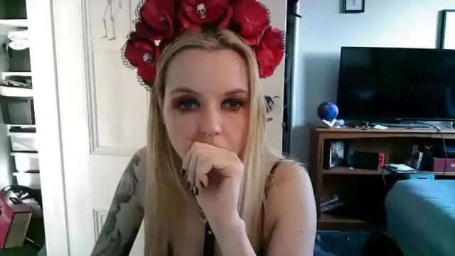 Image 8 of camille_deville Stream on Chaturbate on 11 months ago