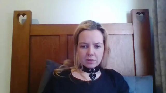 Image 6 of camille_deville Stream on Chaturbate on 15 months ago