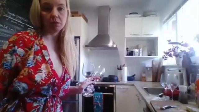 Image 2 of camille_deville Stream on Chaturbate on 14 months ago