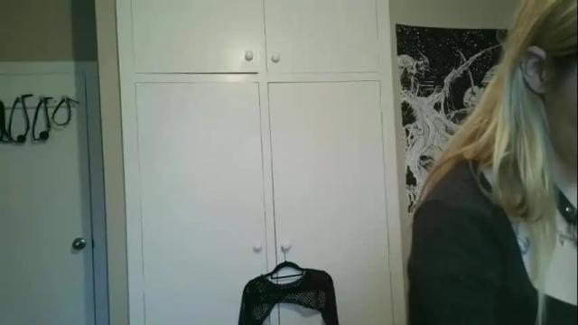 Image 2 of camille_deville Stream on Chaturbate on 1 month ago