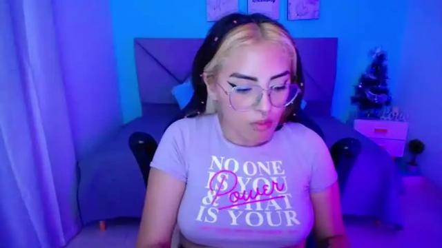 Thumbnail 2, camille_rossee's Stream at Chaturbate, 17 months ago