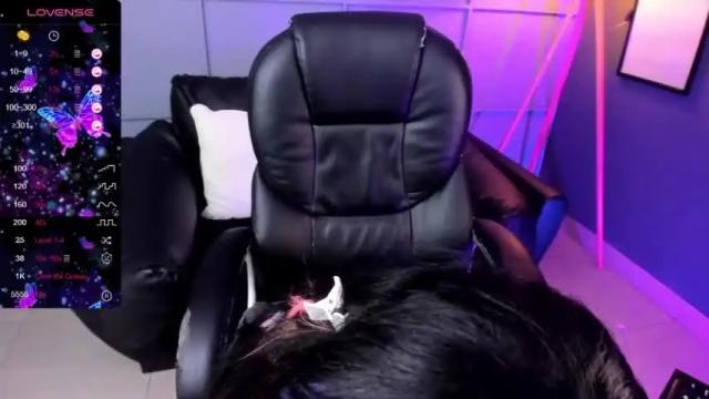 Image 12 of camille_von Stream on Chaturbate on 25 months ago