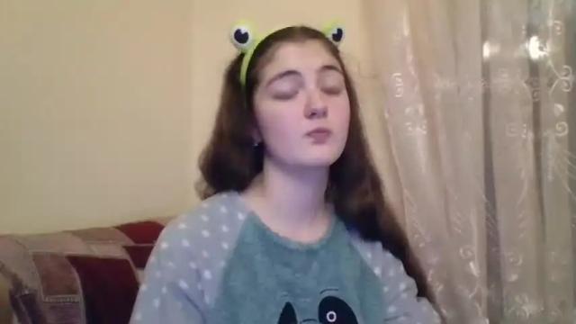 Image 7 of camillechek Stream on Chaturbate on 21 months ago