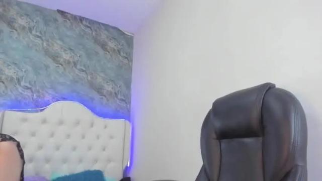 Image 10 of camillen_pettid Stream on Chaturbate on 12 months ago