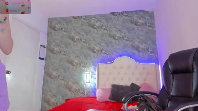 Image 3 of camillen_pettid Stream on Chaturbate on 12 months ago