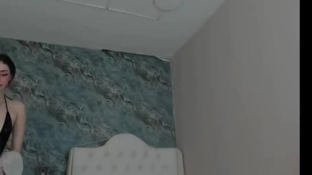 Image 4 of camillen_pettid Stream on Chaturbate on 1 day ago