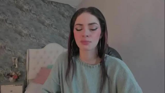 Image 2 of camillen_pettid Stream on Chaturbate on 1 month ago