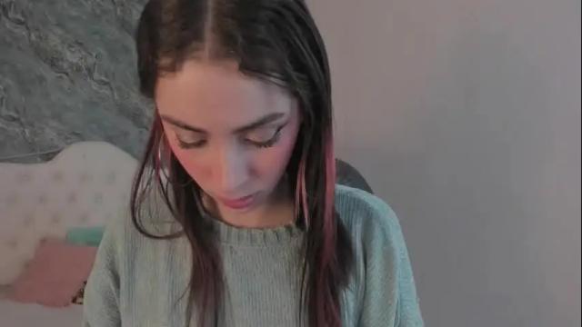 Image 3 of camillen_pettid Stream on Chaturbate on 1 month ago