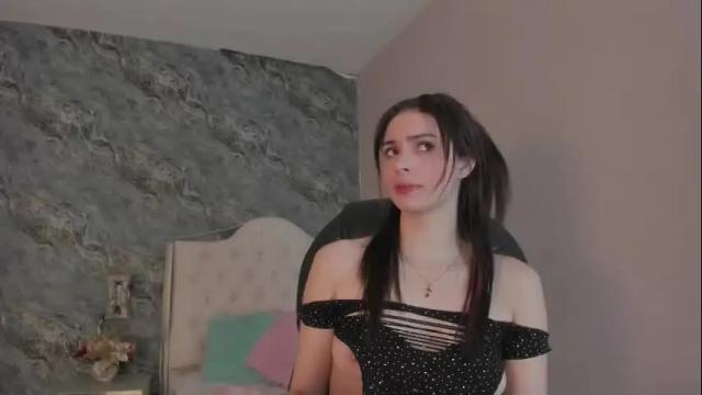 Image 2 of camillen_pettid Stream on Chaturbate on 1 month ago