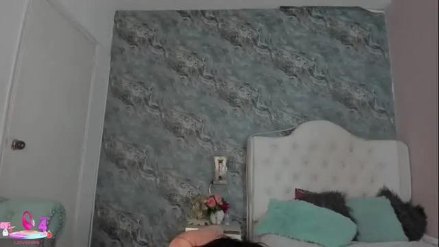 Image 12 of camillen_pettid Stream on Chaturbate on 1 month ago