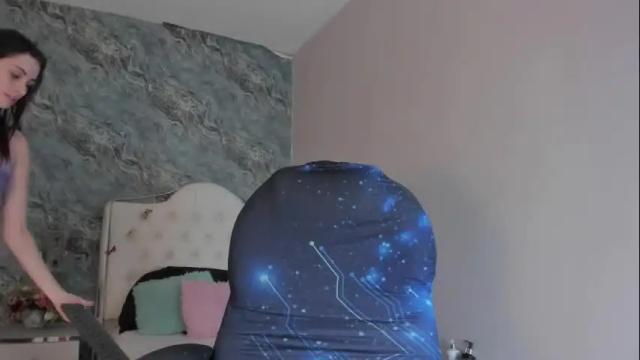 Image 12 of camillen_pettid Stream on Chaturbate on 16 days ago