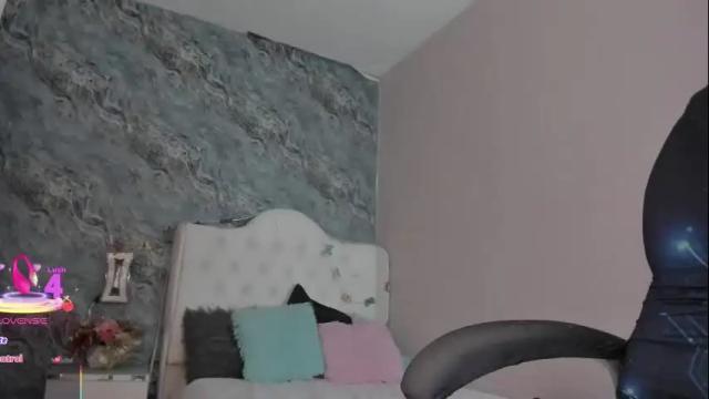 Image 6 of camillen_pettid Stream on Chaturbate on 8 days ago
