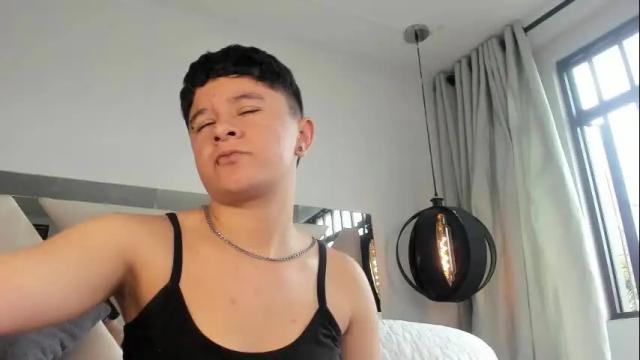 Image 11 of camithompson Stream on Chaturbate on 2 months ago
