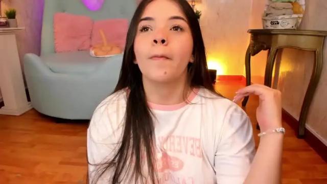 Image 6 of cammiefoals Stream on Chaturbate on 19 months ago
