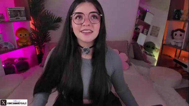 Image 3 of cammiefoalss Stream on Chaturbate on 1 month ago