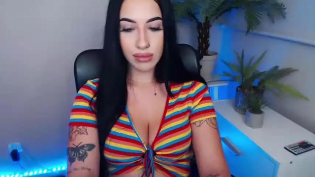 Image 7 of camrobyn Stream on Chaturbate on 20 months ago