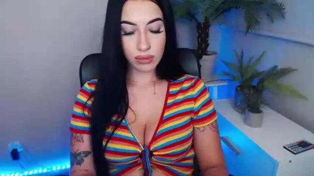 Image 8 of camrobyn Stream on Chaturbate on 20 months ago