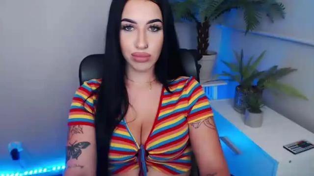 Thumbnail 3, camrobyn's Stream at Chaturbate, 20 months ago