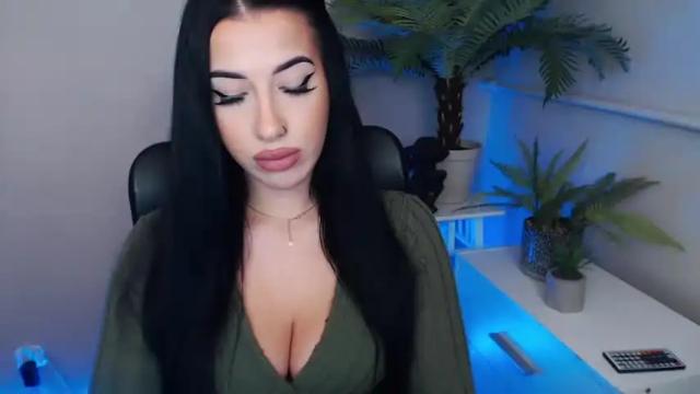 Thumbnail 3, camrobyn's Stream at Chaturbate, 19 months ago