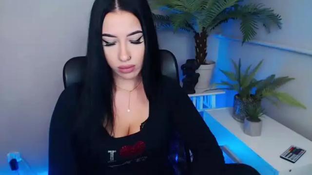 Thumbnail 1, camrobyn's Stream at Chaturbate, 19 months ago