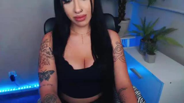 Image 7 of camrobyn Stream on Chaturbate on 19 months ago