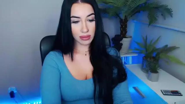 Thumbnail 2, camrobyn's Stream at Chaturbate, 19 months ago