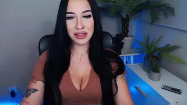 Thumbnail 1, camrobyn's Stream at Chaturbate, 19 months ago