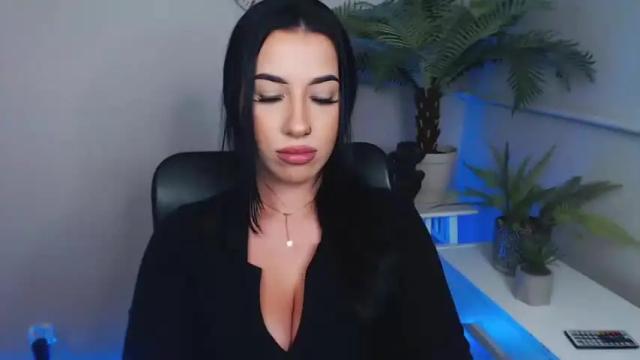 Image 7 of camrobyn Stream on Chaturbate on 19 months ago