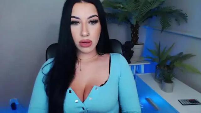 Image 10 of camrobyn Stream on Chaturbate on 19 months ago