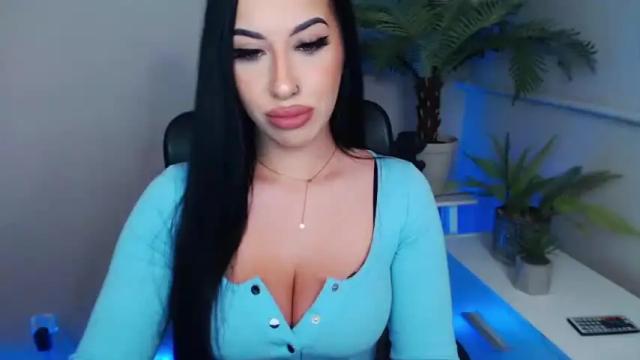 Thumbnail 2, camrobyn's Stream at Chaturbate, 19 months ago