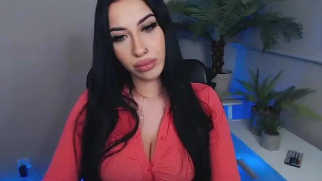 Image 10 of camrobyn Stream on Chaturbate on 19 months ago