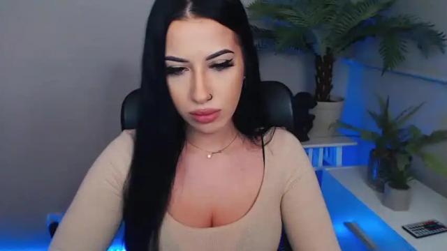 Thumbnail 2, camrobyn's Stream at Chaturbate, 19 months ago