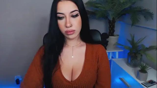Image 7 of camrobyn Stream on Chaturbate on 19 months ago