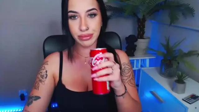 Thumbnail 1, camrobyn's Stream at Chaturbate, 19 months ago