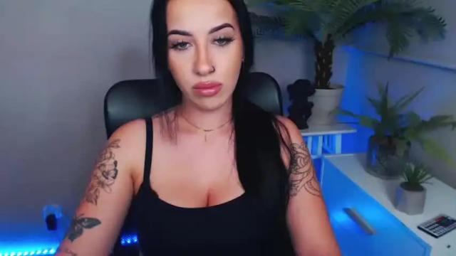 Thumbnail 2, camrobyn's Stream at Chaturbate, 19 months ago