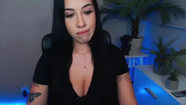 Thumbnail 1, camrobyn's Stream at Chaturbate, 18 months ago