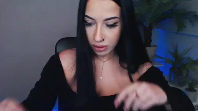 Image 8 of camrobyn Stream on Chaturbate on 18 months ago