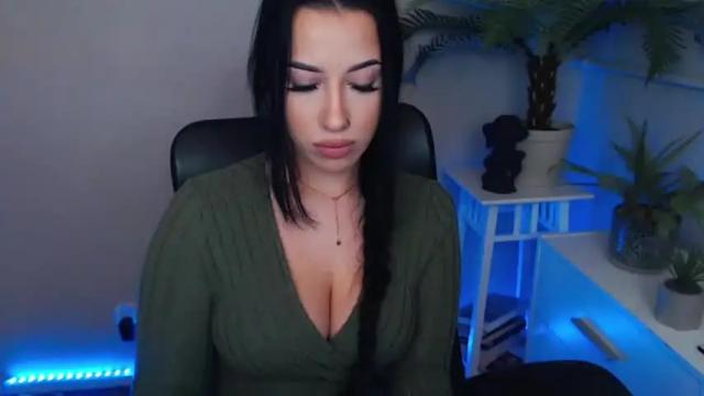 Thumbnail 2, camrobyn's Stream at Chaturbate, 18 months ago