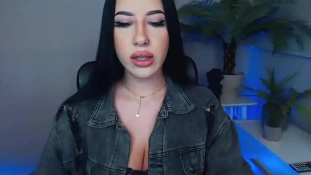 Thumbnail 1, camrobyn's Stream at Chaturbate, 18 months ago