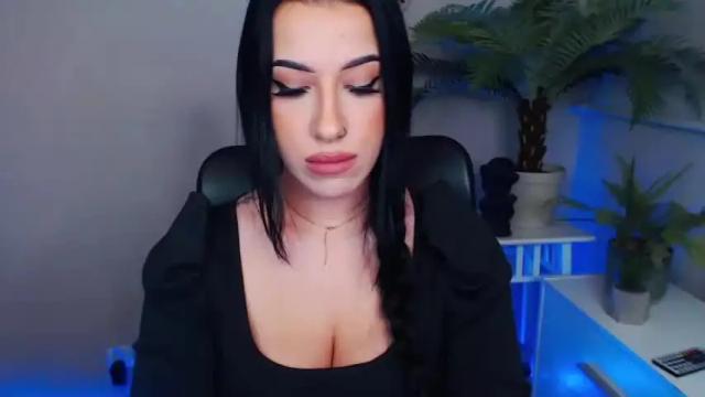 Image 2 of camrobyn Stream on Chaturbate on 18 months ago