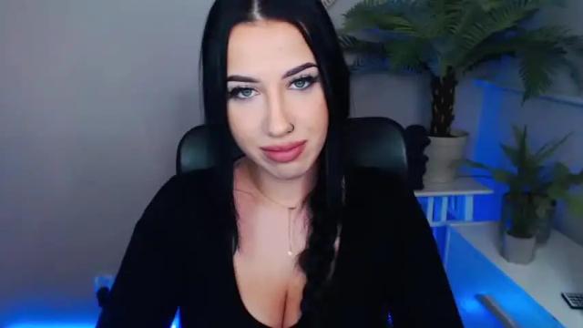 Image 3 of camrobyn Stream on Chaturbate on 18 months ago