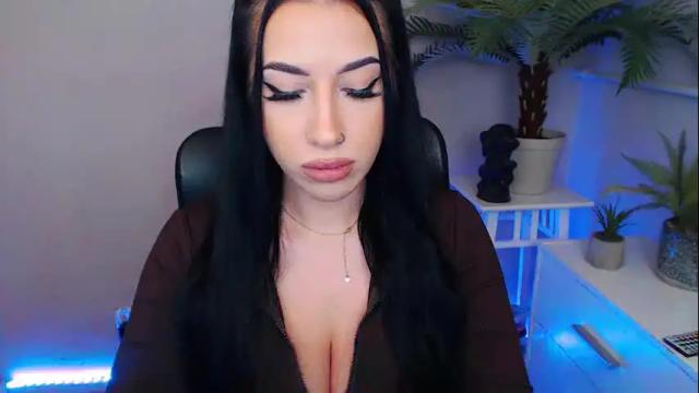 Thumbnail 2, camrobyn's Stream at Chaturbate, 18 months ago
