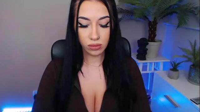 Thumbnail 3, camrobyn's Stream at Chaturbate, 18 months ago