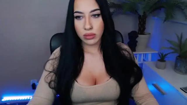 Thumbnail 1, camrobyn's Stream at Chaturbate, 18 months ago