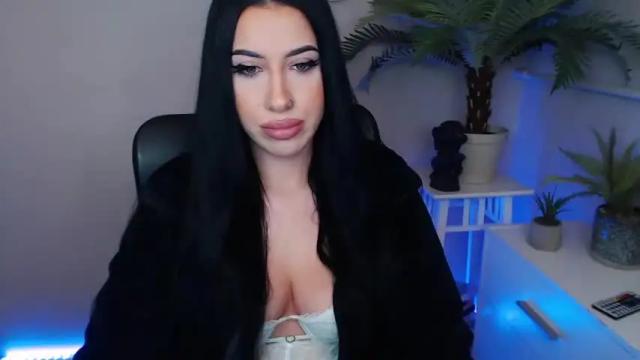 Thumbnail 3, camrobyn's Stream at Chaturbate, 18 months ago