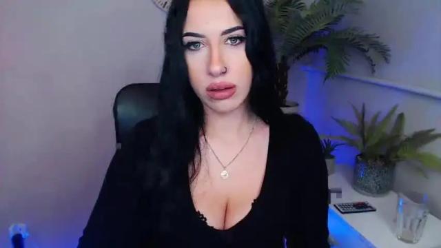 Thumbnail 3, camrobyn's Stream at Chaturbate, 17 months ago