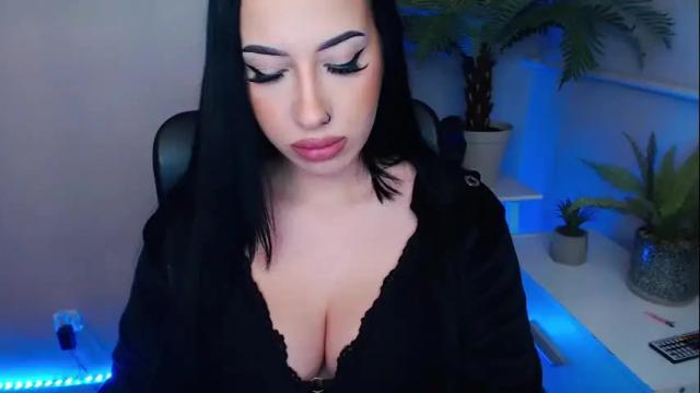 Thumbnail 1, camrobyn's Stream at Chaturbate, 17 months ago