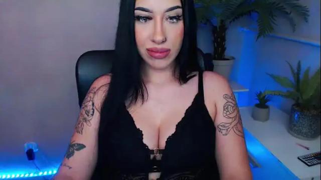 Image 3 of camrobyn Stream on Chaturbate on 17 months ago